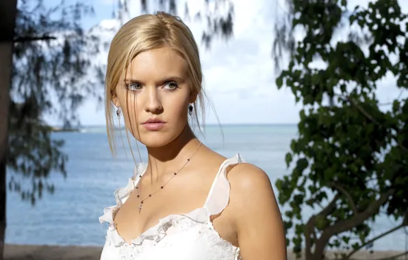 Picture look, trees, pose, background, actress, blonde, Maggie Grace, trees