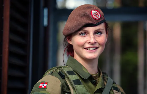 Picture soldier, portrait, Cathrine, Norwegian Armed Forces