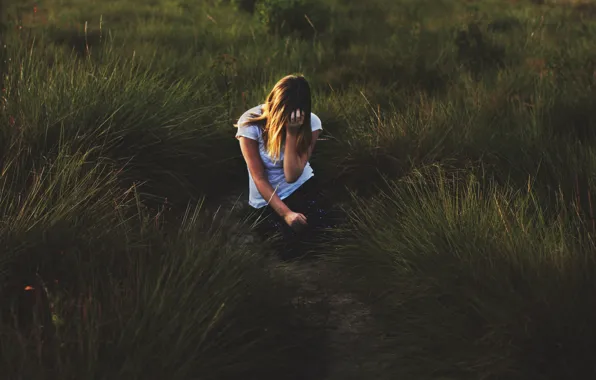 Picture grass, girl, loneliness, sunlight