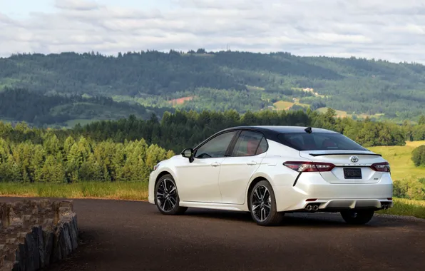 Road, white, Toyota, sedan, 2018, Camry, XSE