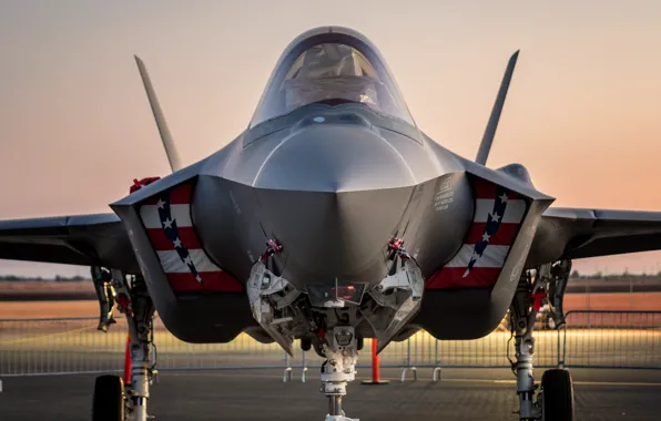 The airfield, fighter-bomber, F-35