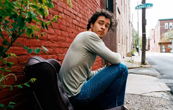 Street, male, singer, Amos Lee