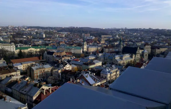 Roof, the sky, the city, Leo