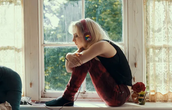 Headphones, actress, blonde, sill, Saoirse Ronan, Saoirse Ronan, How I Live Now