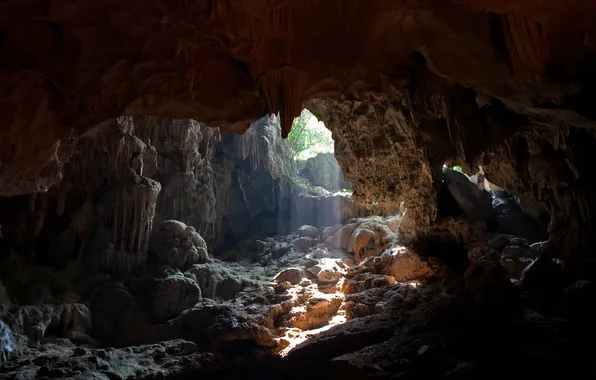 Picture light, rocks, cave