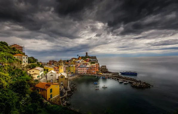 Sea, the sky, clouds, the city, shore, building, home, dal