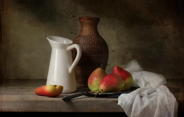 Picture pitcher, still life, pear