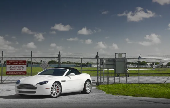 Picture white, the sky, Aston Martin, the fence, white, convertible, V8 Vantage, front view
