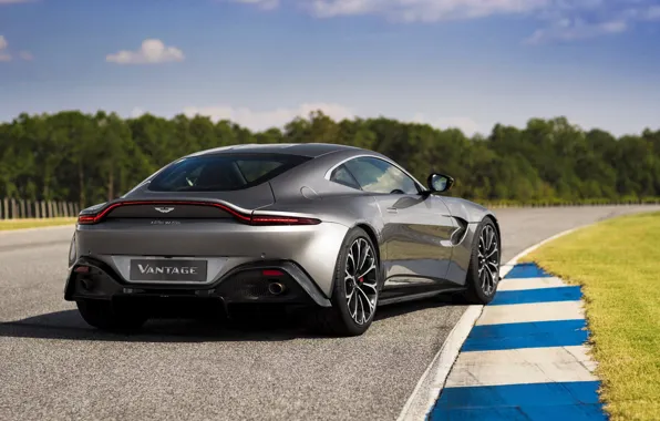 Aston Martin, Vantage, racing track, 2018