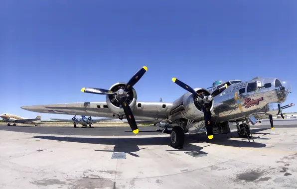 Picture Boeing, flying fortress, B-17G
