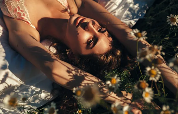 Picture girl, flowers, face, chamomile, hands, Gregory Levin