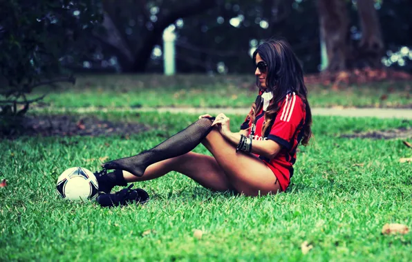 Picture lawn, model, color, glasses, legs, Italy, color, Milan