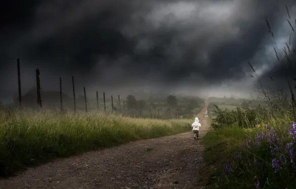 Picture road, clouds, loneliness, child