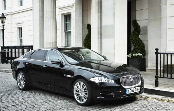 Picture black, street, Jaguar, Jaguar XJ Saloon 2011
