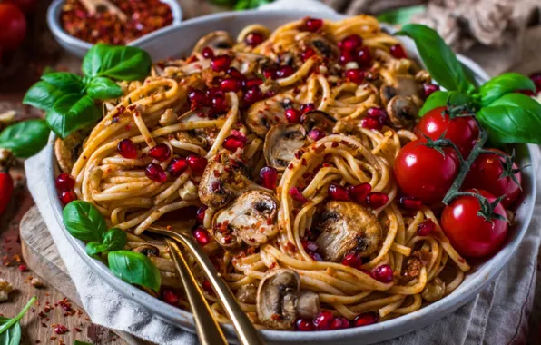 Picture mushrooms, tomatoes, spaghetti, garnet, Basil