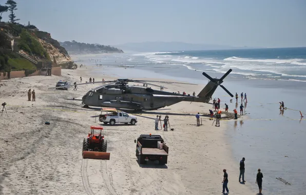 Picture car, USA, beach, cars, police, man, sand, helicopter, tractor, accident, suna, lifeguard, Super Stallion, Sikorsky …
