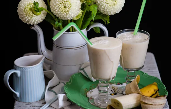 Picture glasses, banana, Dahlia, smoothies