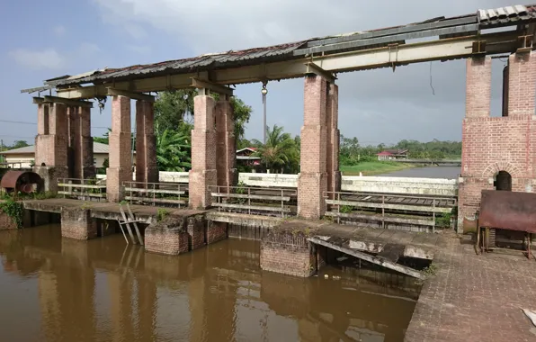 Picture Suriname, Paramaribo, Polder, Lookout