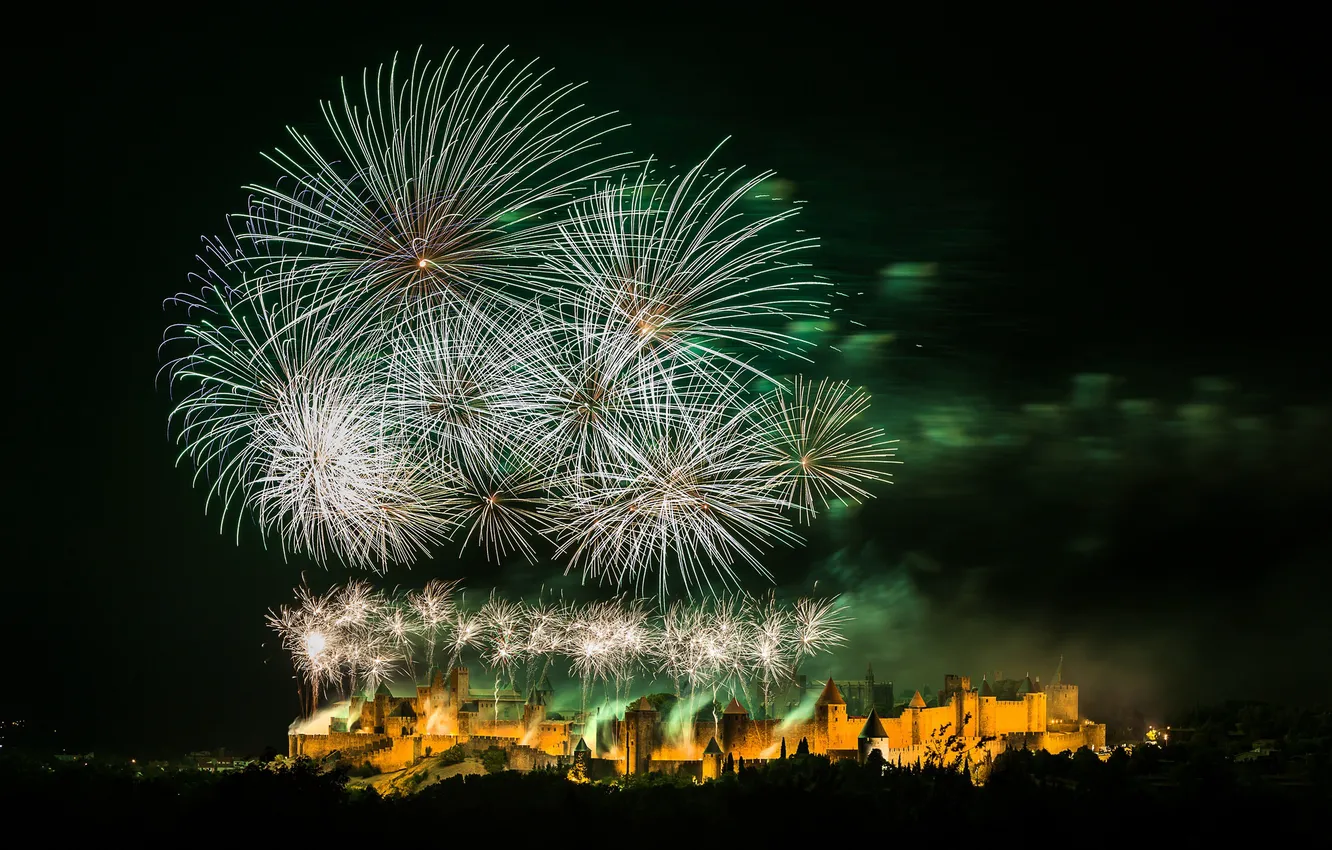 Photo wallpaper night, the city, lights, green, castle, holiday, France, salute