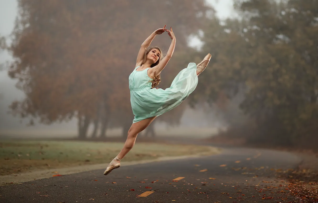 Photo wallpaper girl, jump, dance, bokeh