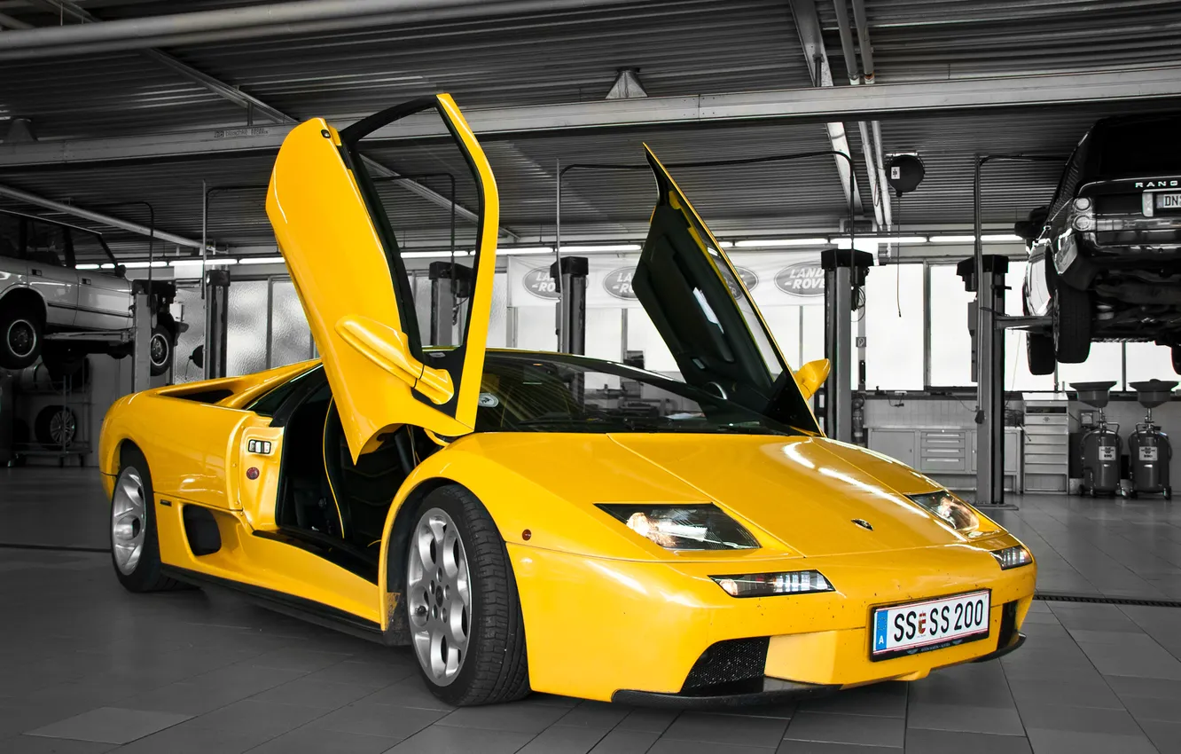 Photo wallpaper yellow, Lamborghini, diablo, yellow, Diablo, lamborghi