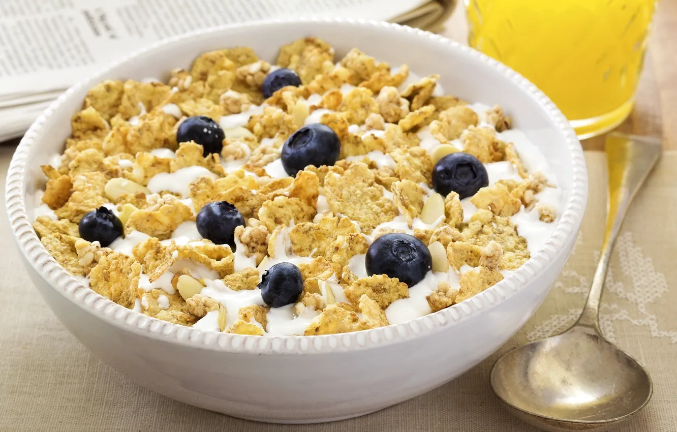 Photo wallpaper milk, blueberries, corn flakes