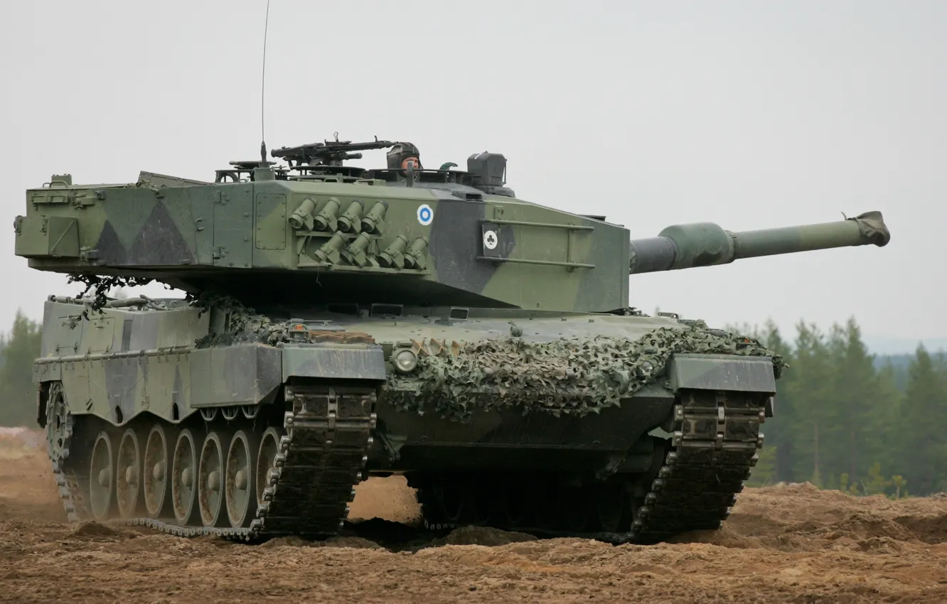 Photo wallpaper power, Tank, Finland, Leopard 2A4