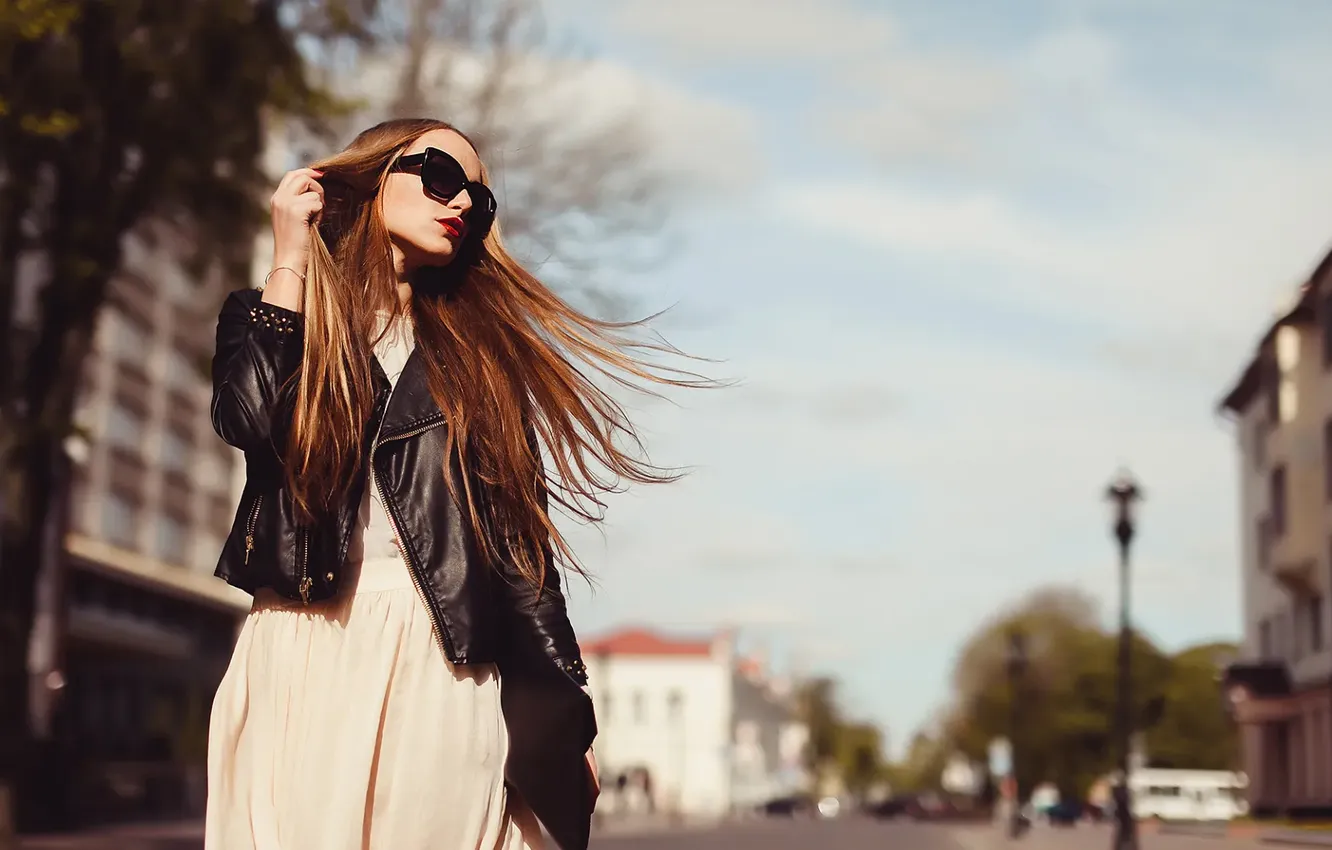 Photo wallpaper girl, the city, pose, the wind, street, model, spring, glasses