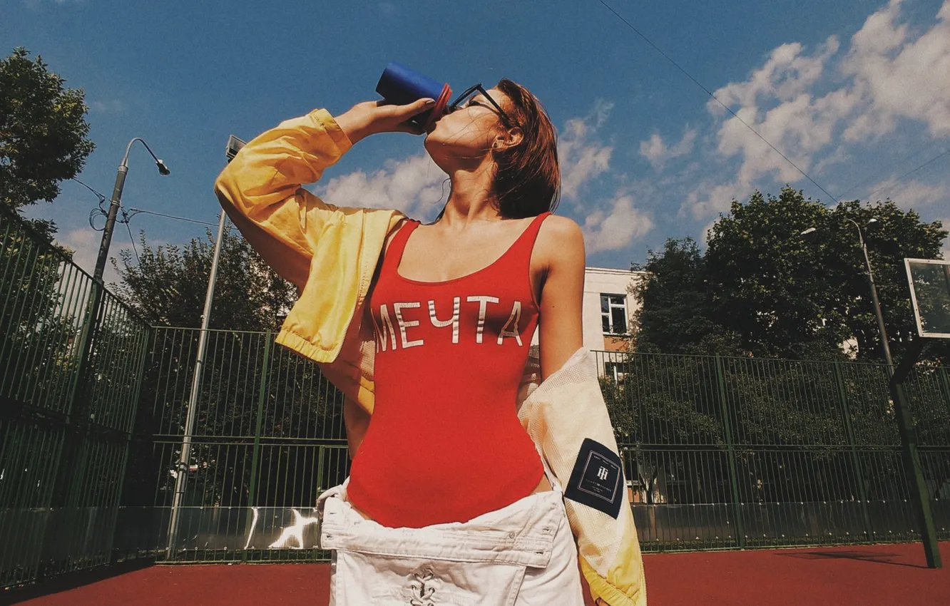 Photo wallpaper girl, yard, red, Playground, drinking, Inga Lis, Rome Rome