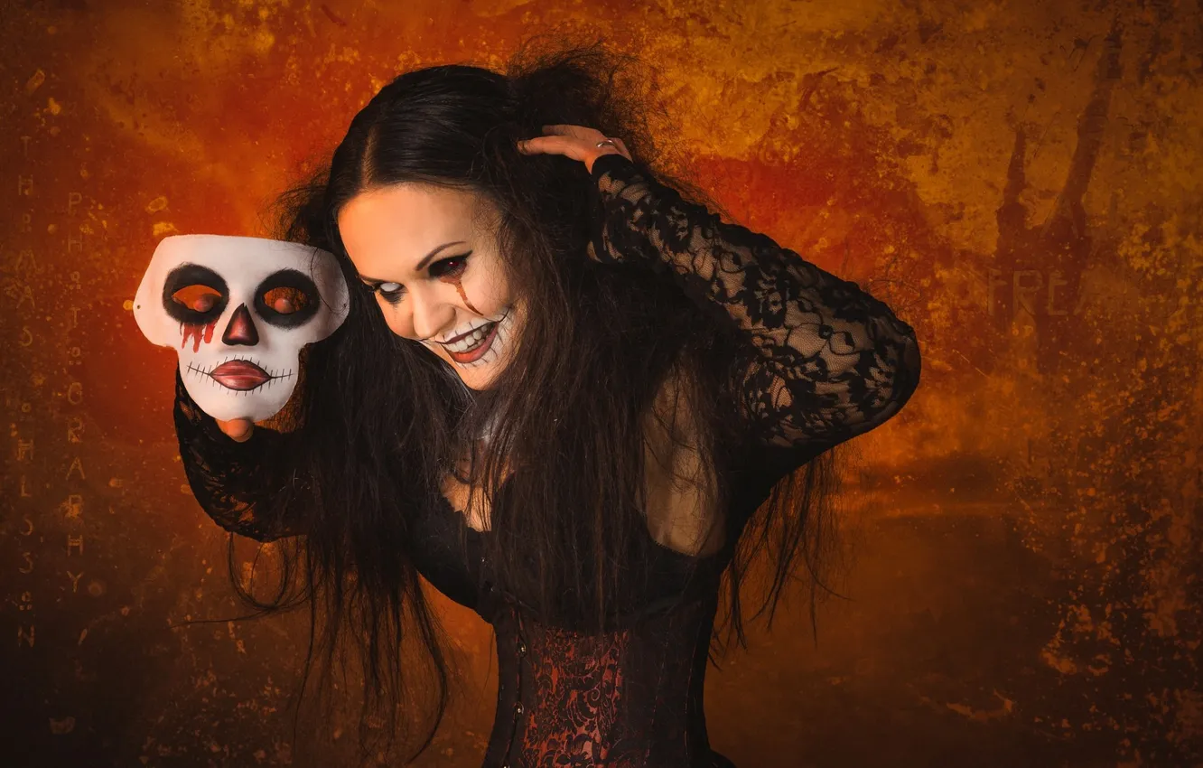 Photo wallpaper girl, mask, Mafalda Martins