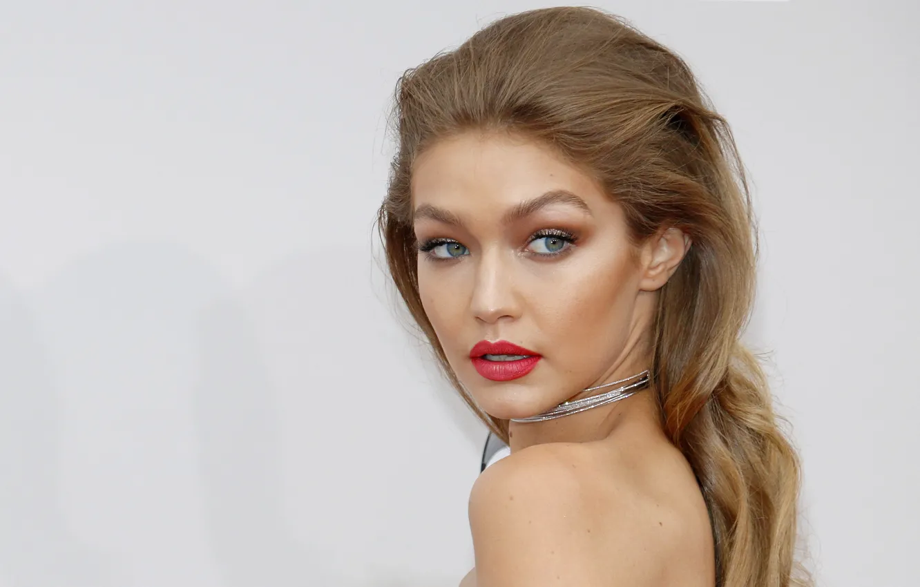 Photo wallpaper look, pose, model, makeup, hairstyle, hair, Gigi Hadid, Gigi Hadid
