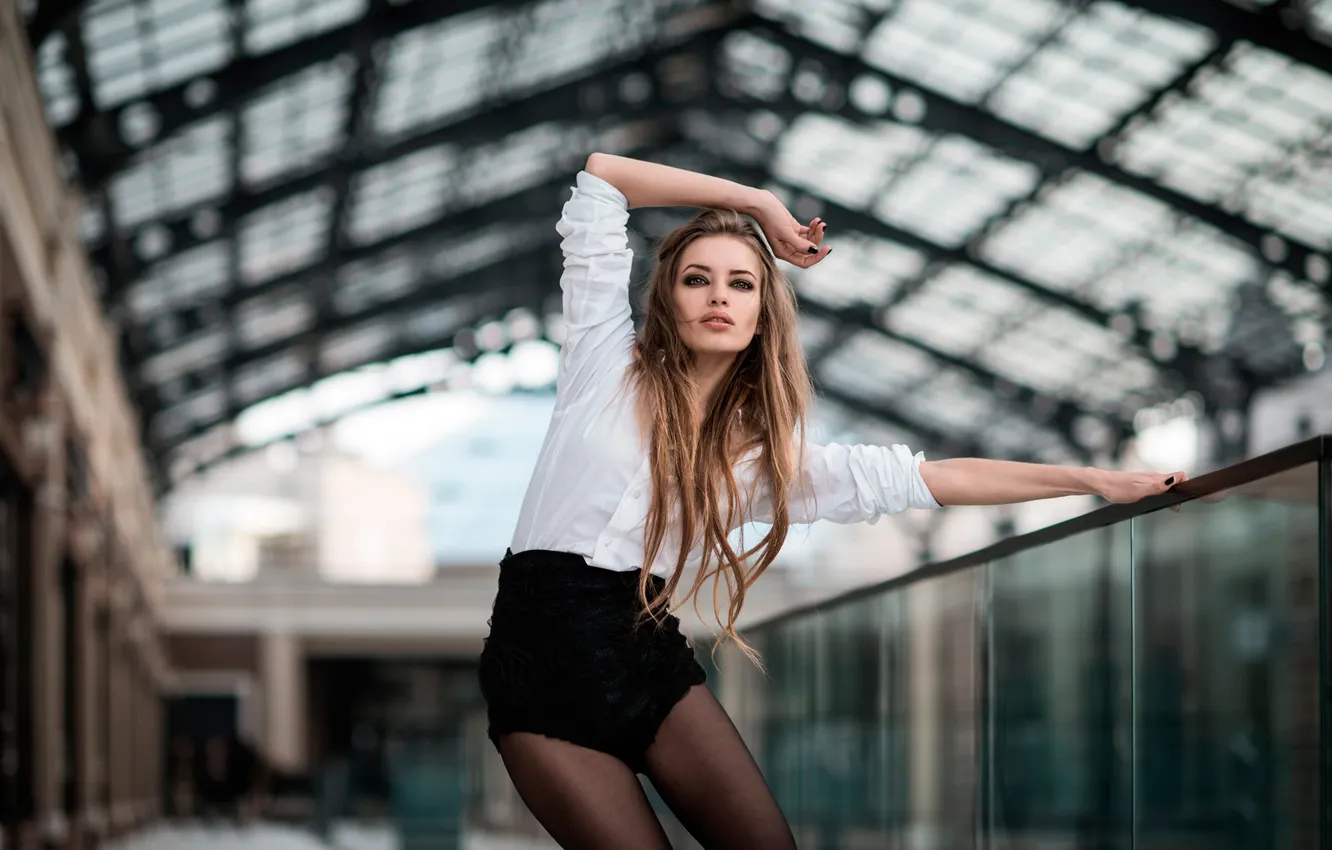 Photo wallpaper girl, movement, dance, blouse