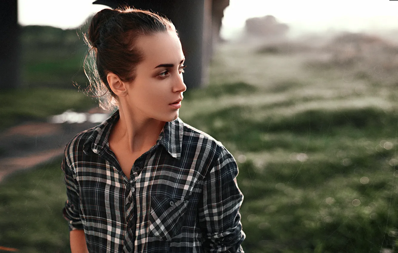 Photo wallpaper girl, face, glare, sweetheart, model, portrait, brunette, hairstyle