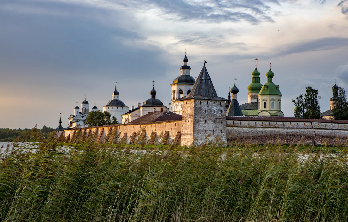 Photo wallpaper lake, reed, Russia, the monastery, Church, Kirillov, Kirillo-Belozersky monastery, Siverskoye Lake