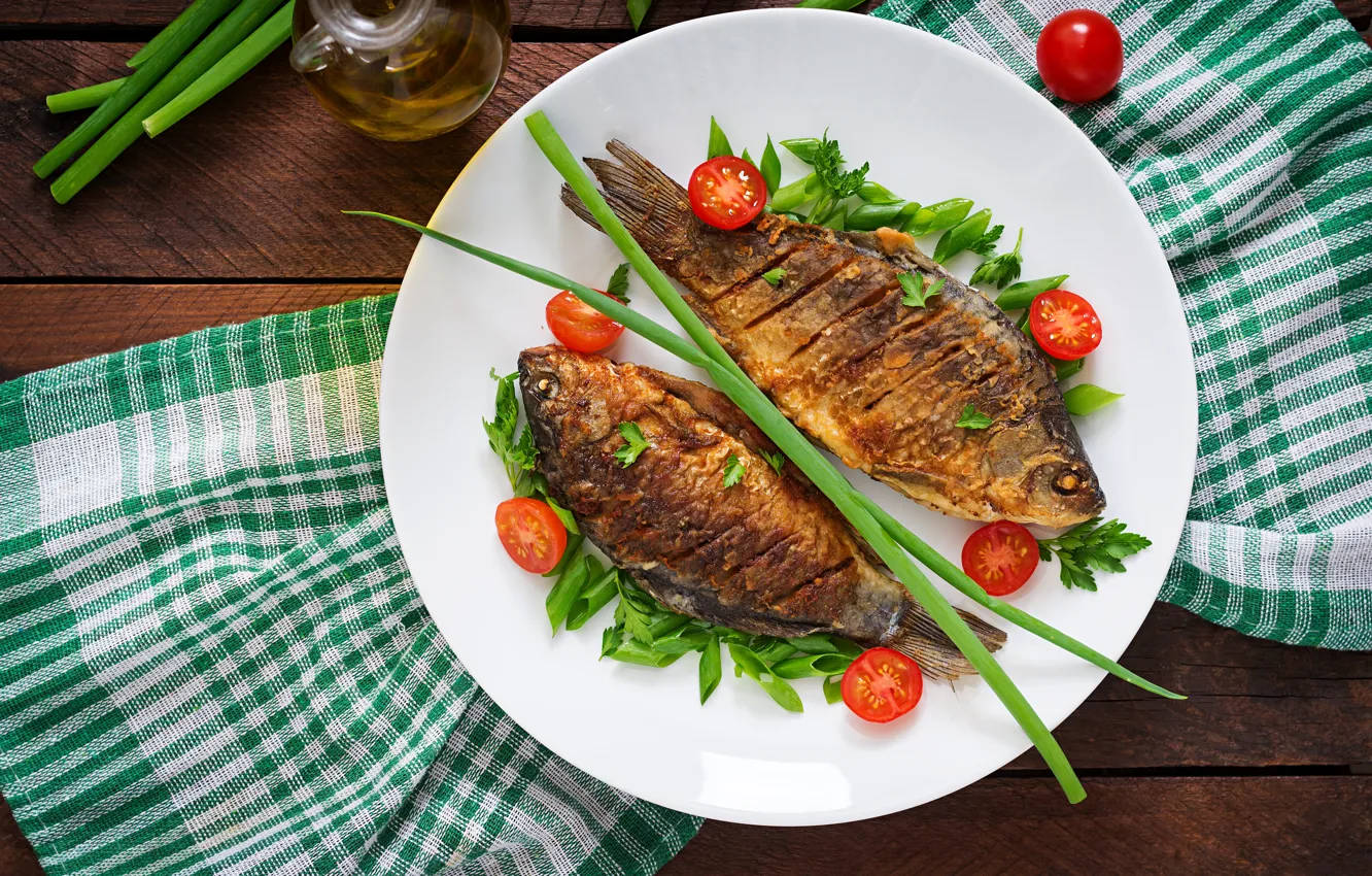Photo wallpaper towel, fish, tomatoes, submission, fried fish