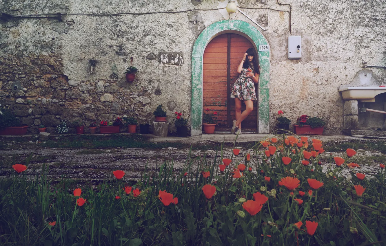 Photo wallpaper girl, house, dress, flowers, street, door, entrance