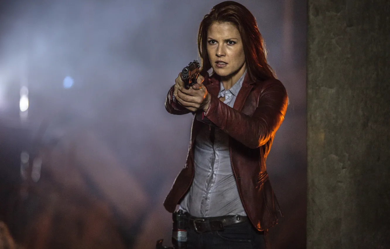 Photo wallpaper cinema, gun, pistol, weapon, umbrella, Resident Evil, movie, Ali Larter