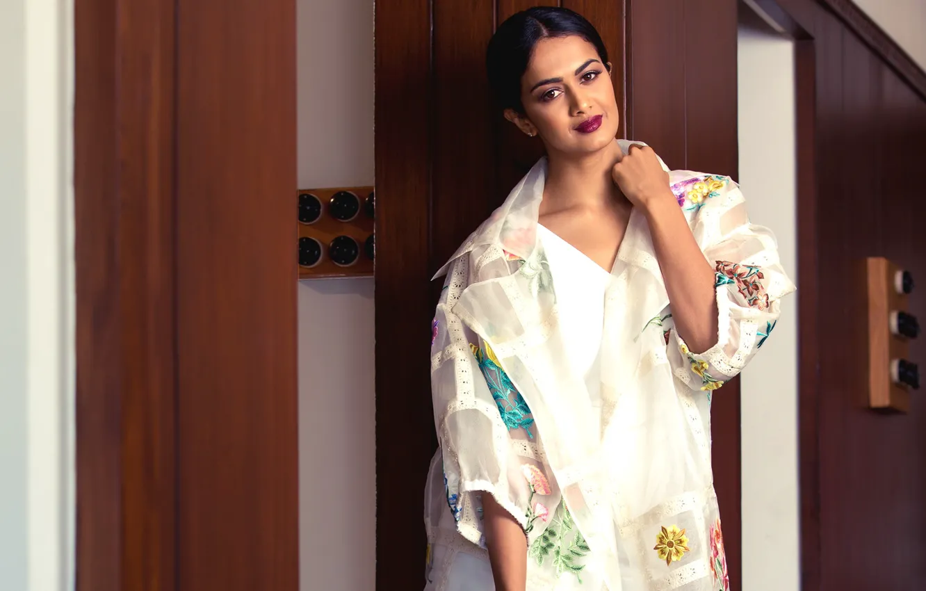 Photo wallpaper girl, hot, sexy, eyes, smile, beautiful, figure, model