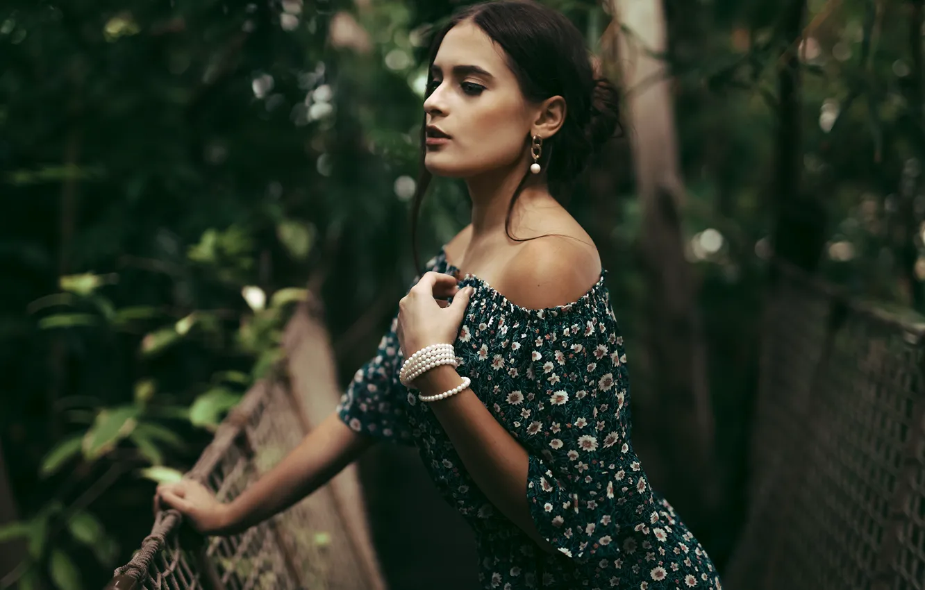 Photo wallpaper summer, girl, face, model, hair, hands, dress, brunette