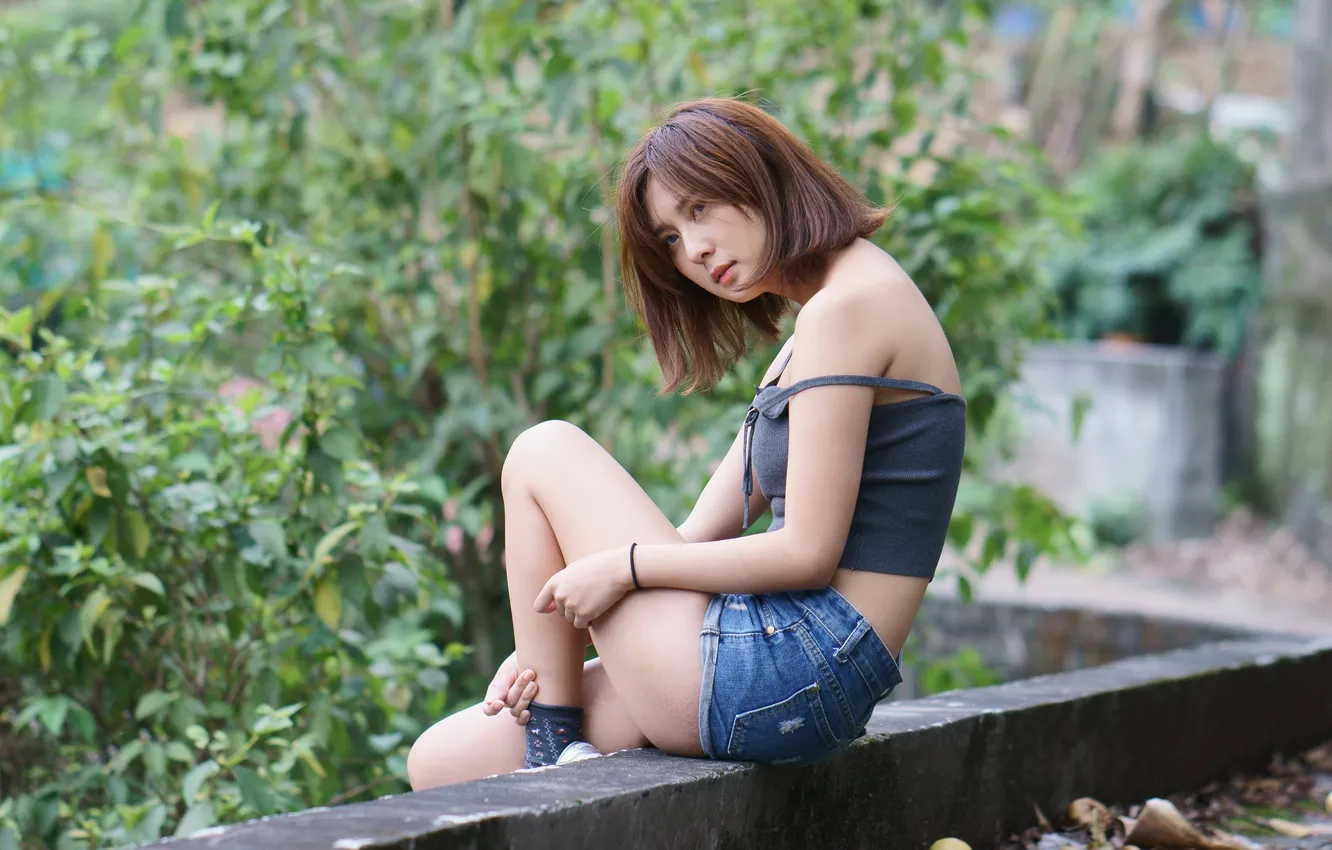 Photo wallpaper girl, shorts, legs, Asian, t-shirt