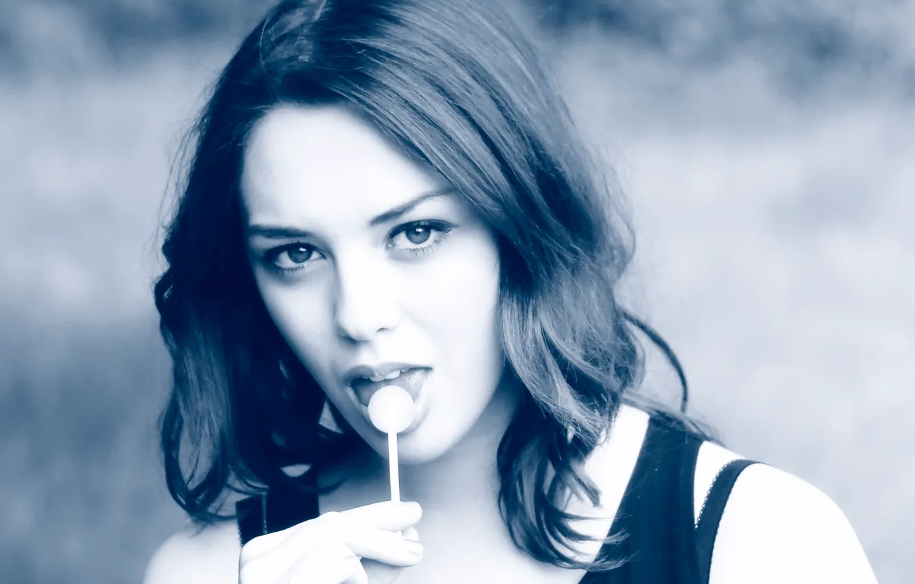 Photo wallpaper portrait, candy, Imogen