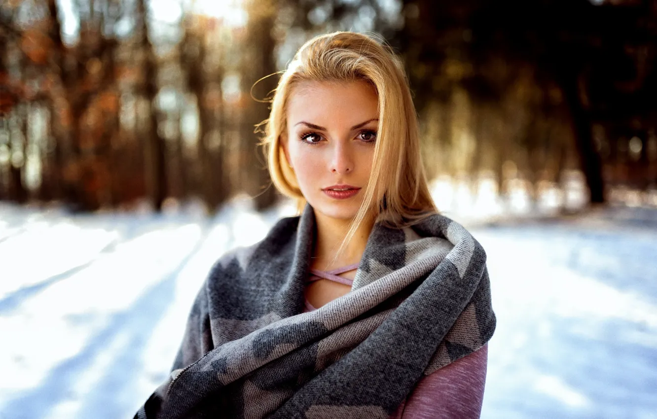 Photo wallpaper winter, the sun, snow, trees, makeup, hairstyle, blonde, beauty