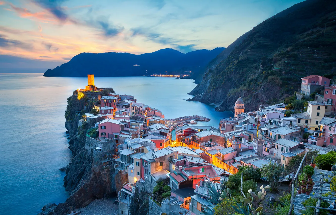 Photo wallpaper sea, mountains, rock, tower, home, Italy, Vernazza, Spice