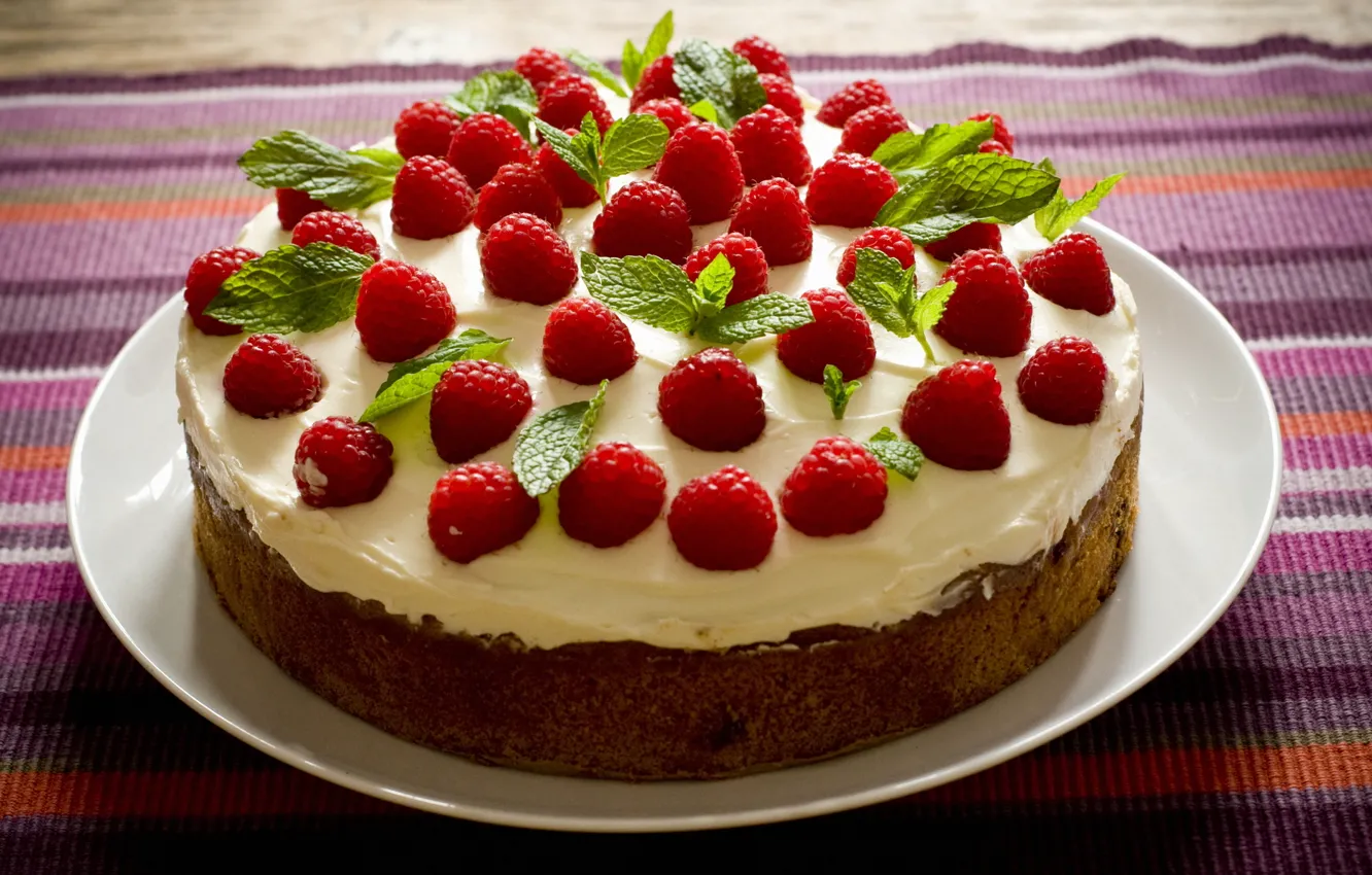 Photo wallpaper greens, leaves, raspberry, red, food, cream, plate, cake
