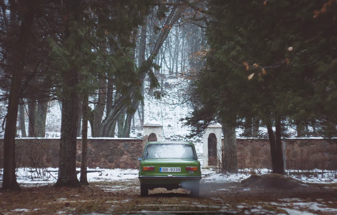 Photo wallpaper retro, green, Soviet, Lada, VAZ-2101