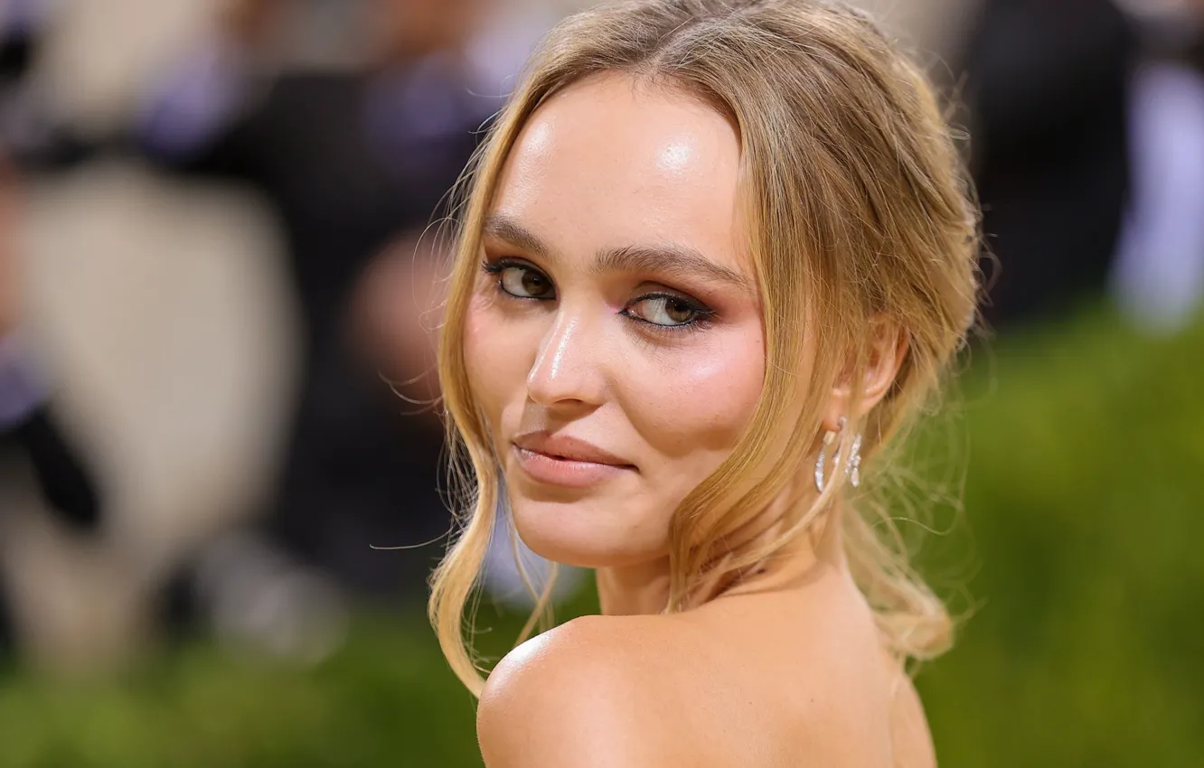 Photo wallpaper look, pose, model, makeup, actress, Lily-Rose Depp, Lily-Rose Depp