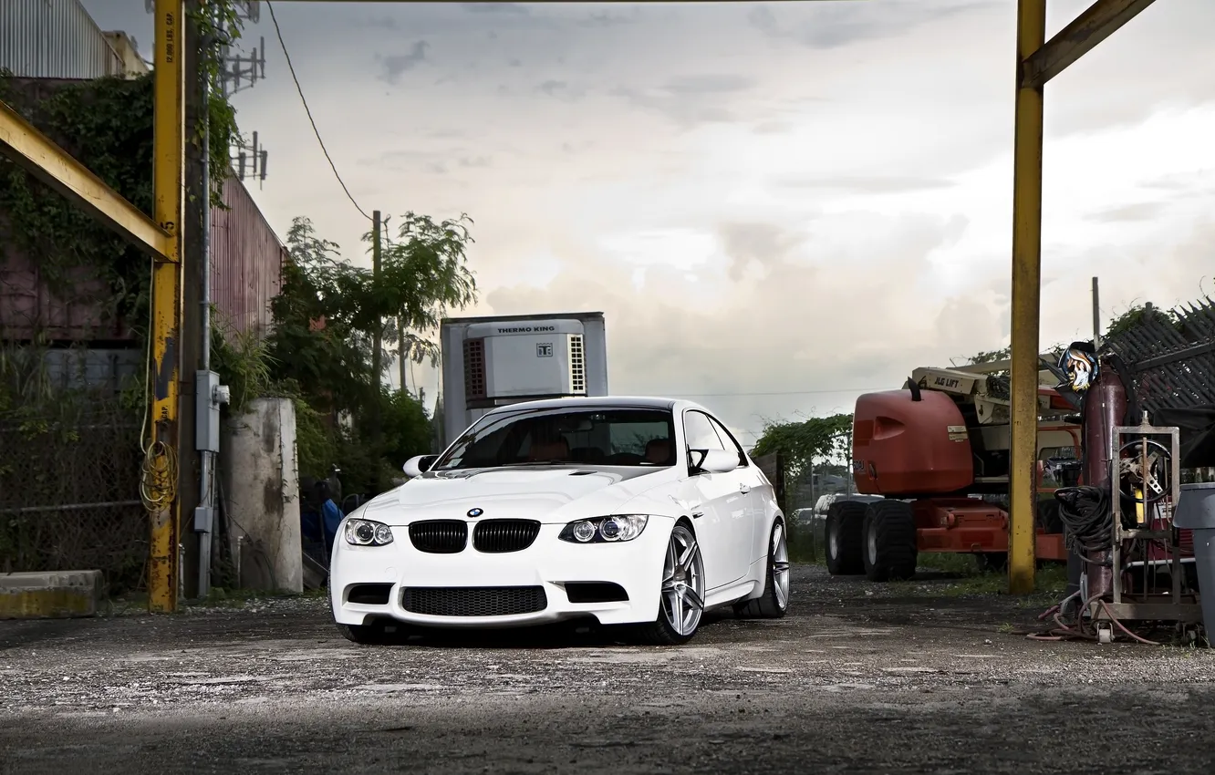 Photo wallpaper white, the sky, BMW, Miami, BMW, white, Miami, sky