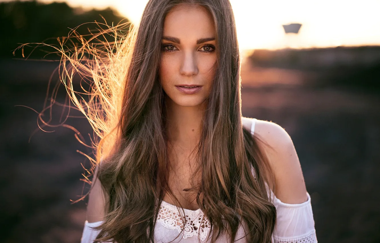 Photo wallpaper portrait, sunlight, Martin Kühn, Elvira