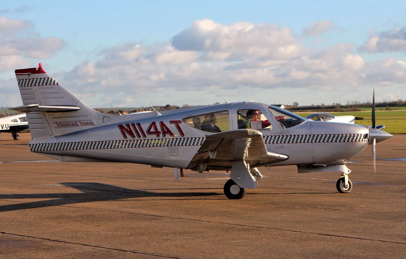 Photo wallpaper American, quadruple, light aircraft-monoplane, Commander 114B