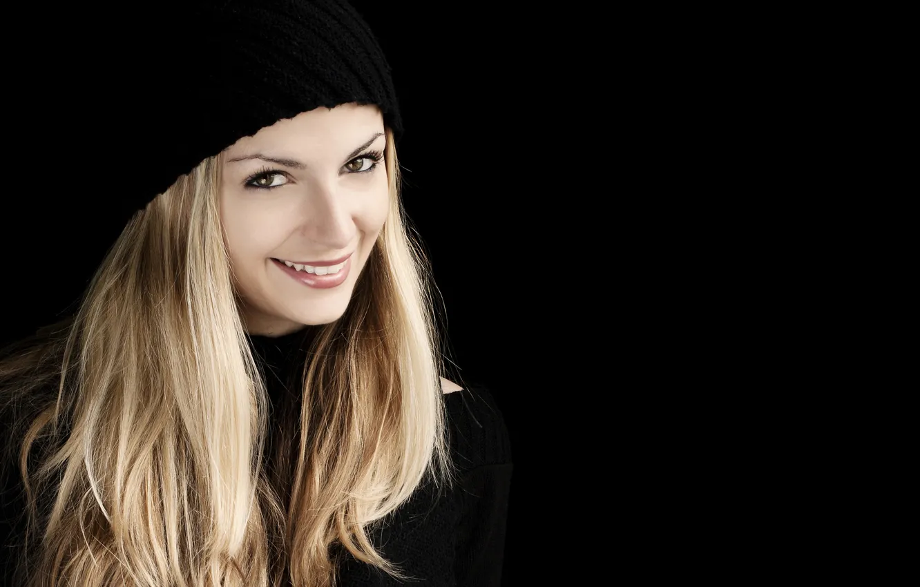 Photo wallpaper girl, smile, mood, hat, portrait, hairstyle, blonde, black background